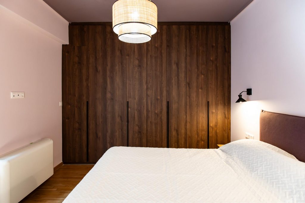 wooden bedroom weardrobe