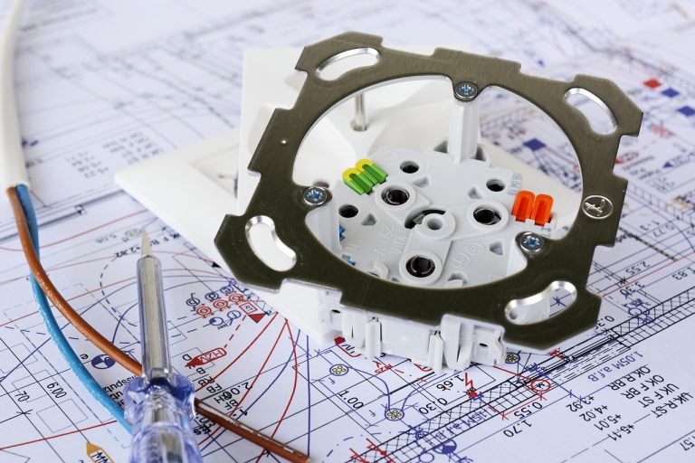 Electrical installations in a 100 sq.m. house: What should be included?
